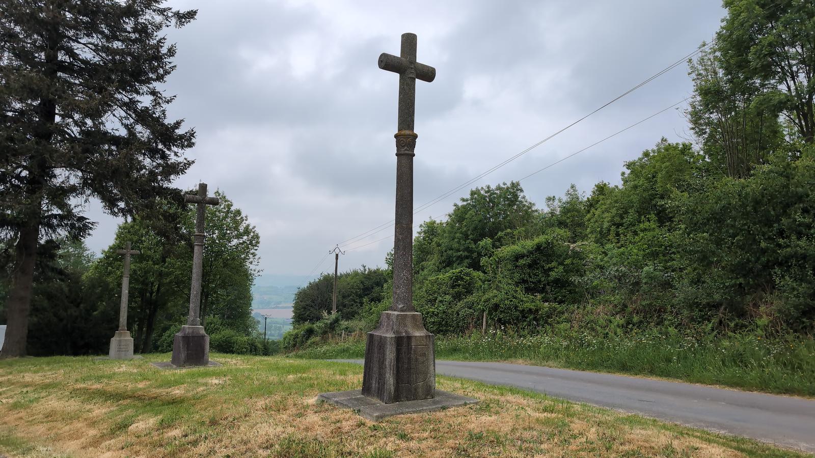 Les trois croix